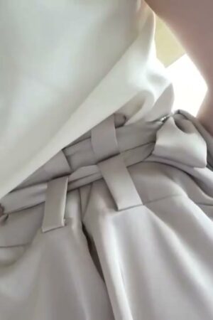 Va chạm mãnh liệt cùng Không trong Không: Cuồng nhiệt không lối thoát!