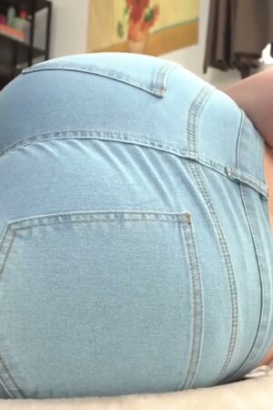 Lulu-379: Lulu và màn va chạm bạo liệt cùng dì quyến rũ