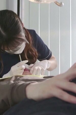 Aoi Ichino và JUQ-924: Nha sĩ trả thù, va chạm cuồng nhiệt đến kiệt sức